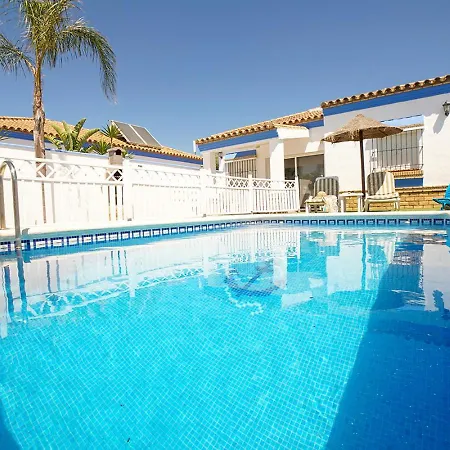 Yuca Con Piscina Privada En Feriehus