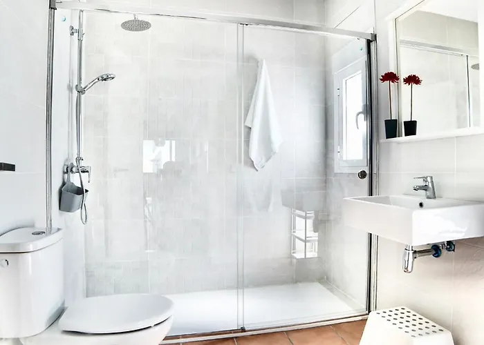 בית נופש Yuca Con Piscina Privada En קוניל דה לה פרונטרה