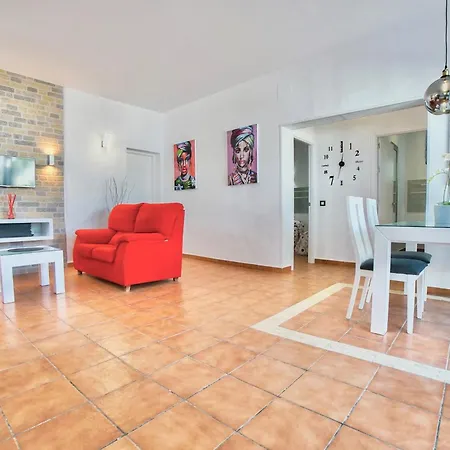 Yuca Con Piscina Privada En